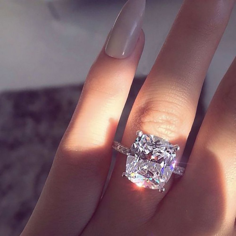 *NEW 8 Carat Cushion Cut Solitaire Diamond Ring - Picture 4 of 5